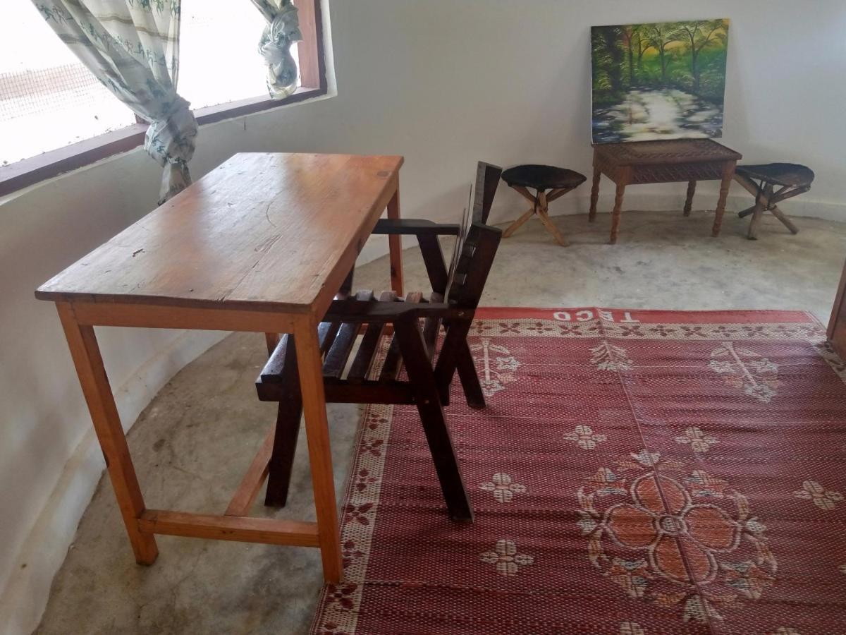 Funky Squids Beach Resort Bagamoyo Exterior foto