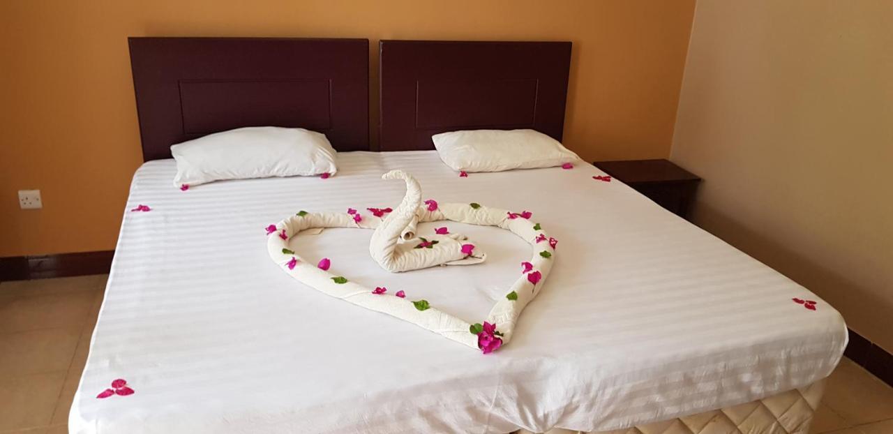 Funky Squids Beach Resort Bagamoyo Exterior foto